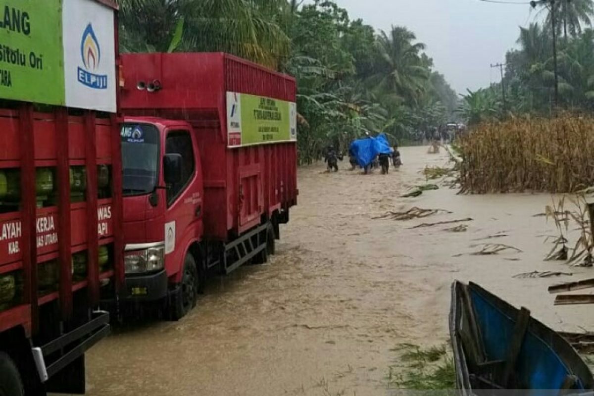Banjir sebabkan penyaluran LPG di Gunungsitoli terhambat