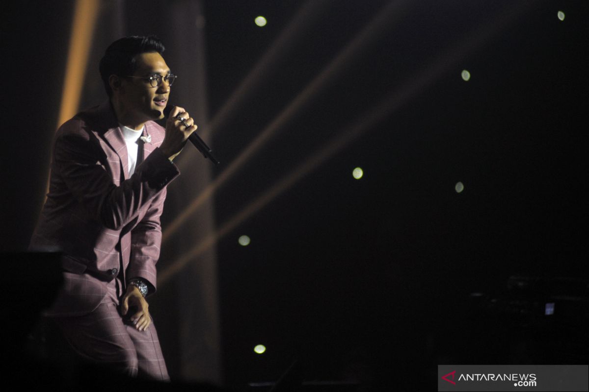 Cegah sebaran corona, Afgan: "Please" di rumah saja