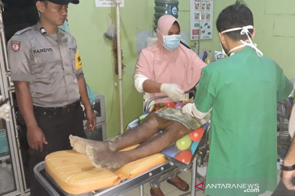 Seorang pria tewas tergeletak di pinggir jalan Aceh Timur