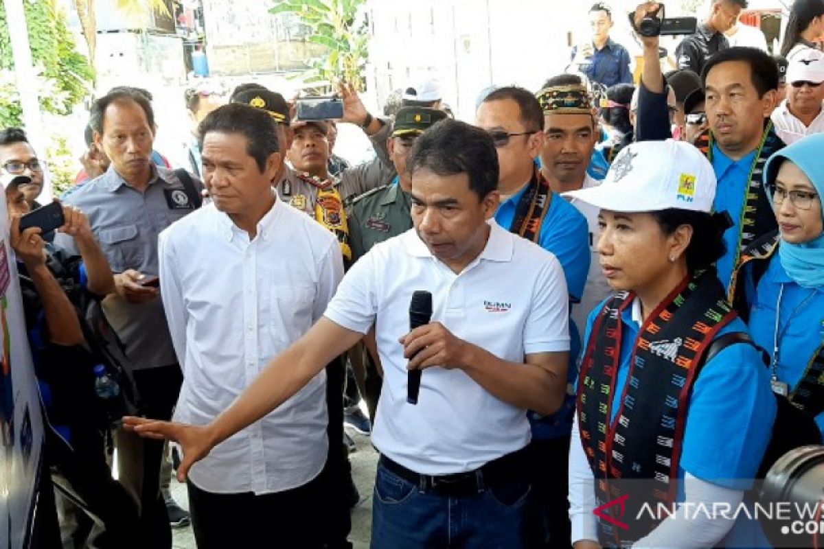 Menteri Rini dorong BUMN bersinergi naikkan rasio elektrifikasi di NTT