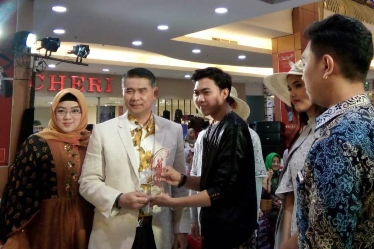 Tujuh desainer unjuk karya pada Jambi Fashion Festival 2019