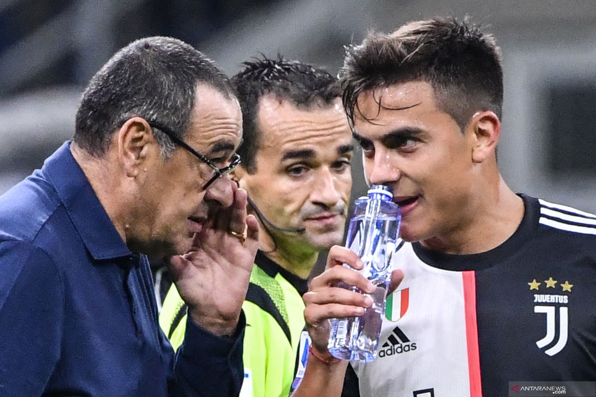 Liga Italia - Bagi Sarri, keberhasilan melampaui Inter tidak banyak berarti