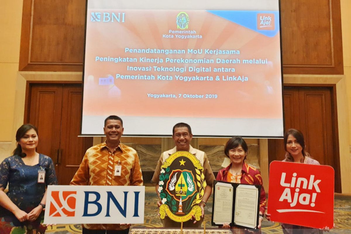 Pemakaian aplikasi pembayaran nontunai di Yogyakarta diperluas