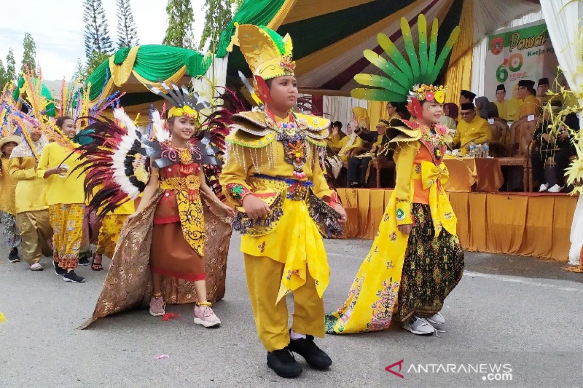 Pawai Nasi Adab sarana pelestarian kebudayaan Kobar