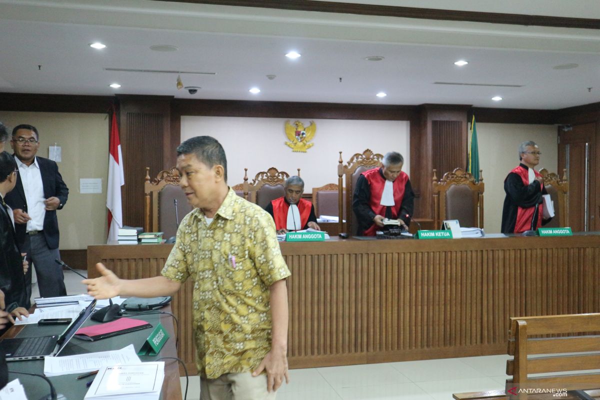 Plt Kadis PU Pegunungan Arfak dituntut 2 tahun penjara