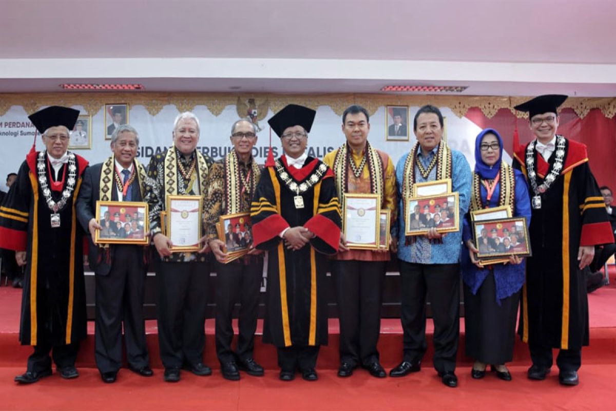 Gubernur Arinal dan SBY Terima Penghargaan Dari Institut Teknologi Sumatera