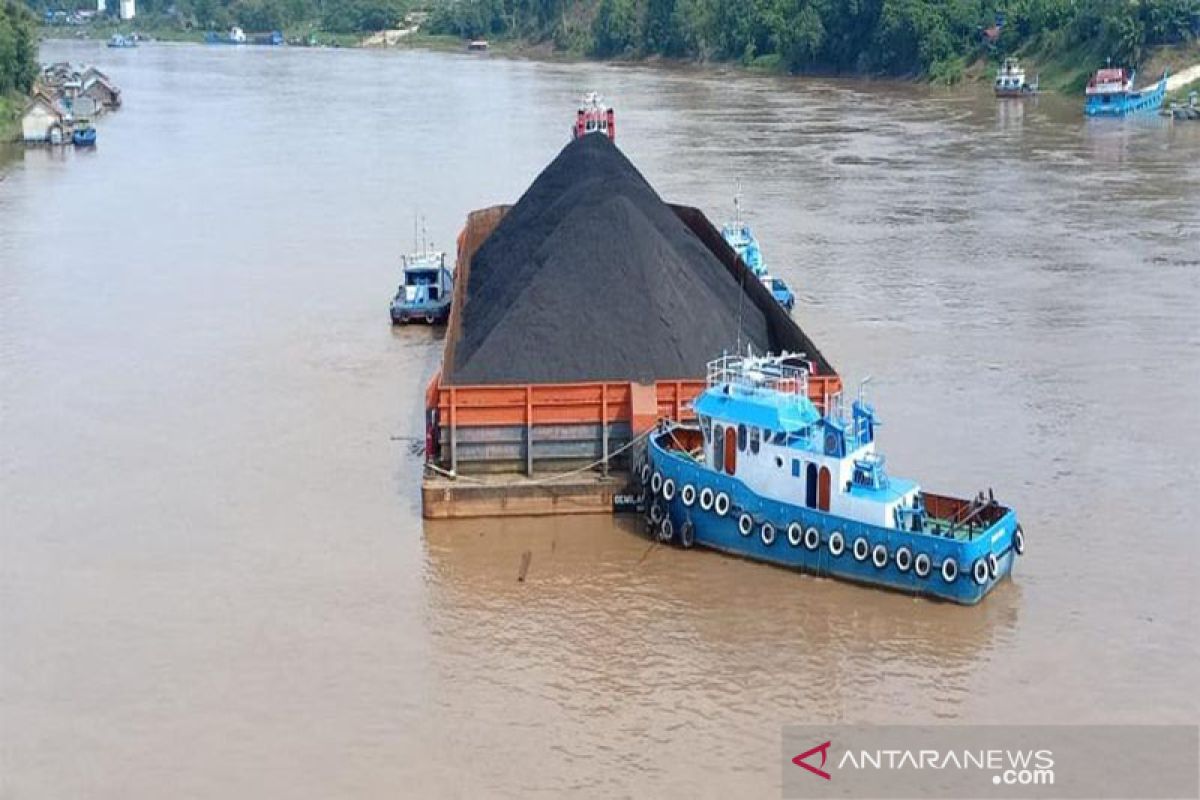 Turun hujan, pedalaman Sungai Barito bisa dilayari kapal tonase besar