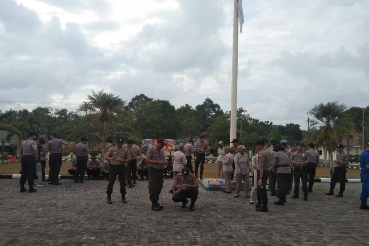 266 personel Polres Bangka dapat layanan obat kaki gajah