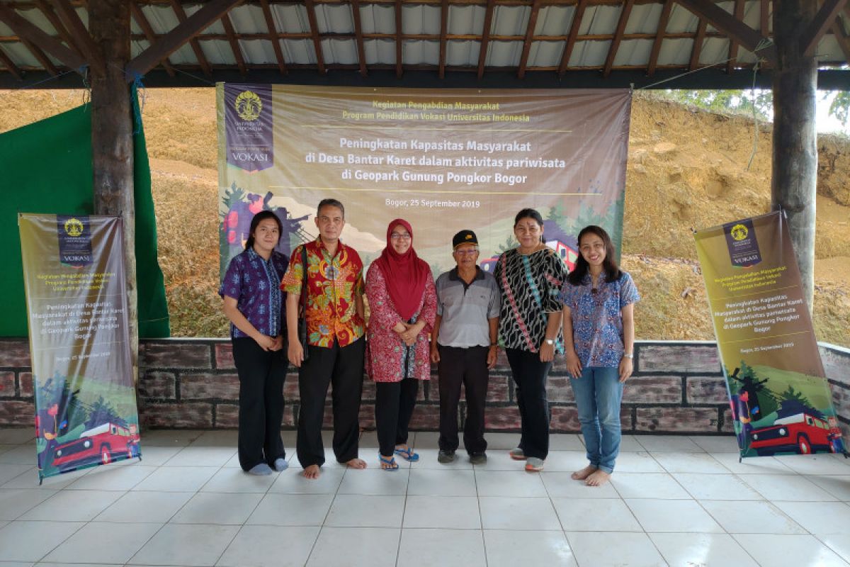 Vokasi UI berdayakan masyarakat di Geopark Gunung Pongkor Bogor