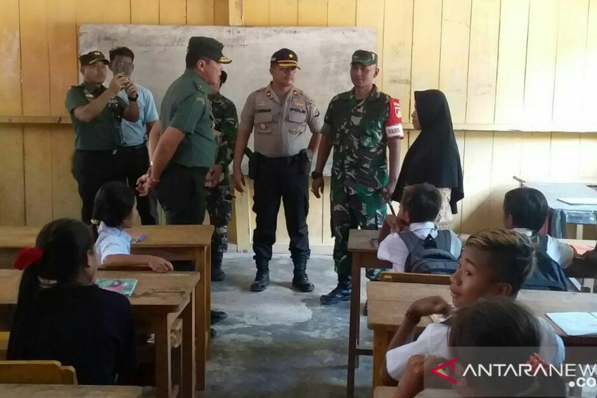 Tim Wasev TNI berharap anak-anak di desa sasaran TMMD tidak ada putus sekolah