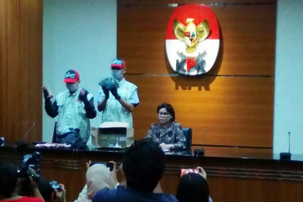 KPK resmi tahan Bupati Lampung Utara, terkait suap proyek