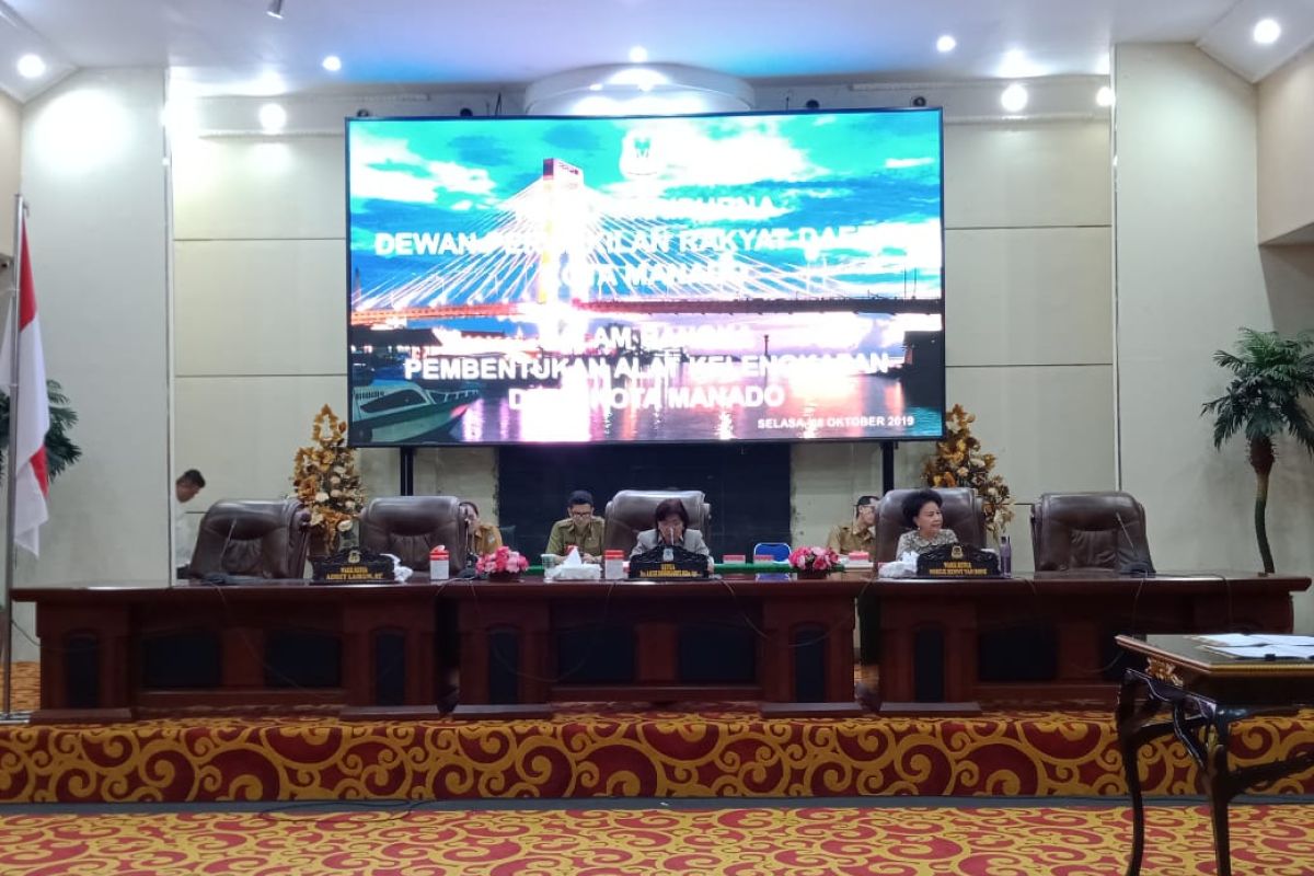 DPRD Manado resmikan semua kelengkapan Dewan
