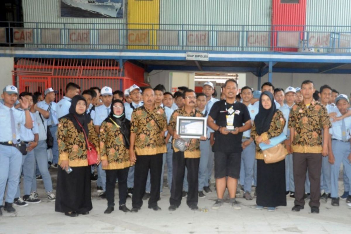 SMK Purwodadi kunjungi Autometallic di Gianyar