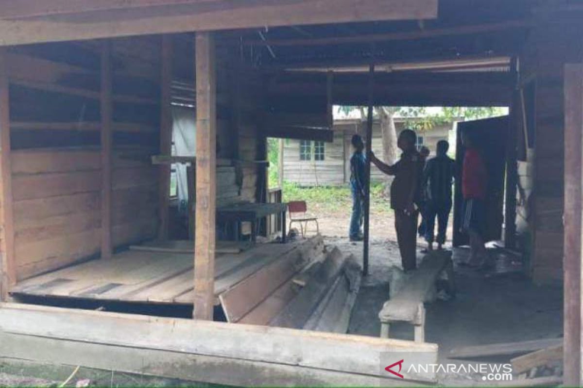 Gajah liar rusak empat rumah warga di Bener Meriah