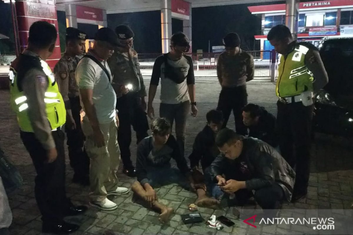 Polisi Bangka Barat bekuk tiga pengguna sabu