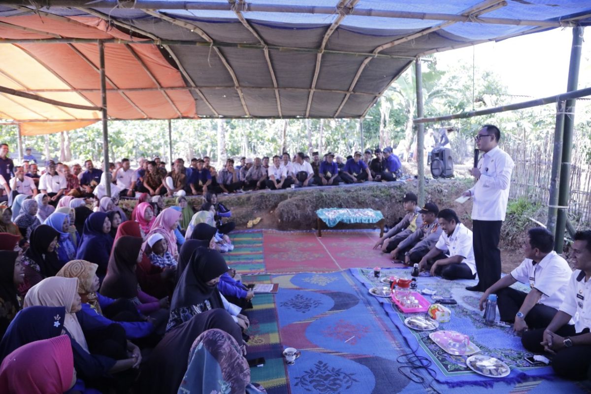 Bupati Waykanan tatap muka dengan kelompok tani