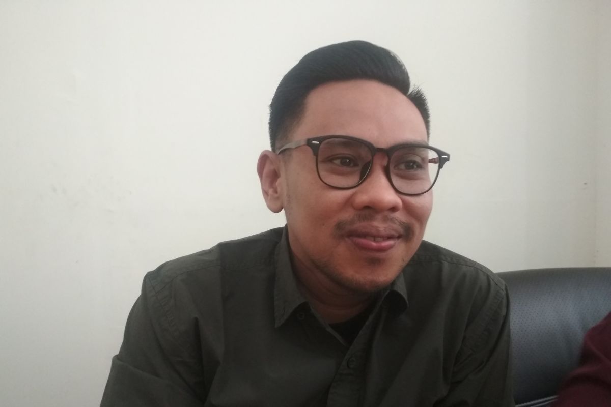 Anggota DPRD mendorong sekda NTB dari perempuan