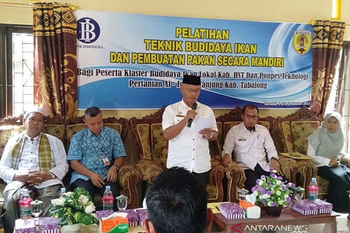 Pemkab HST latih para pembudidaya ikan