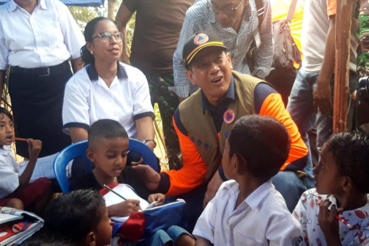 Kepala BNPB beri semangat anak terdampak gempa giat belajar