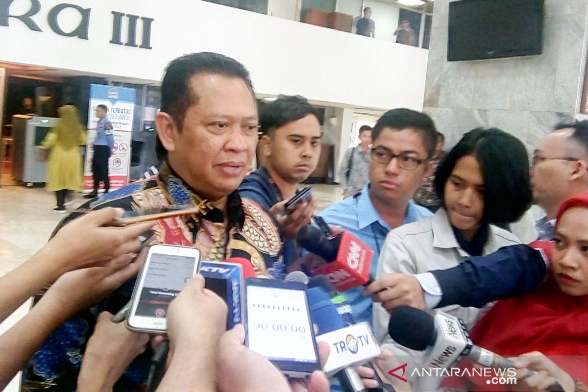 Bamsoet: Pemerintah pusat-pemda saling koordinasi atasi banjir