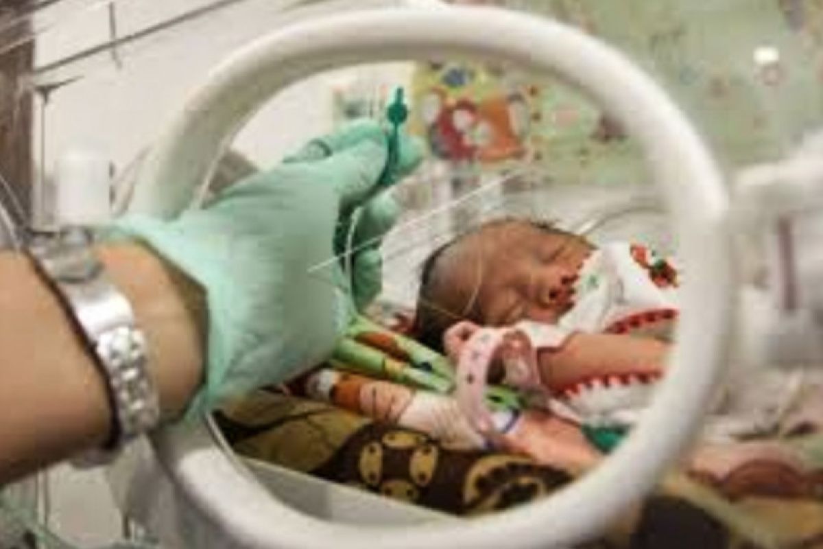 Keluarga bayi terpapar merkuri kini dirawat di RS M Djamil Padang dapat bantuan
