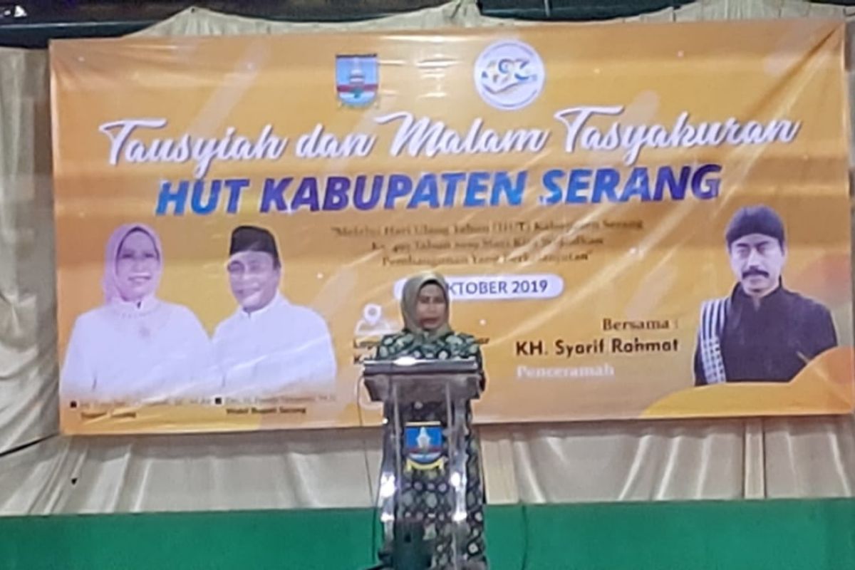 KH.Syarif Rohmat berikan motivasi pada HUT Kabupaten Serang