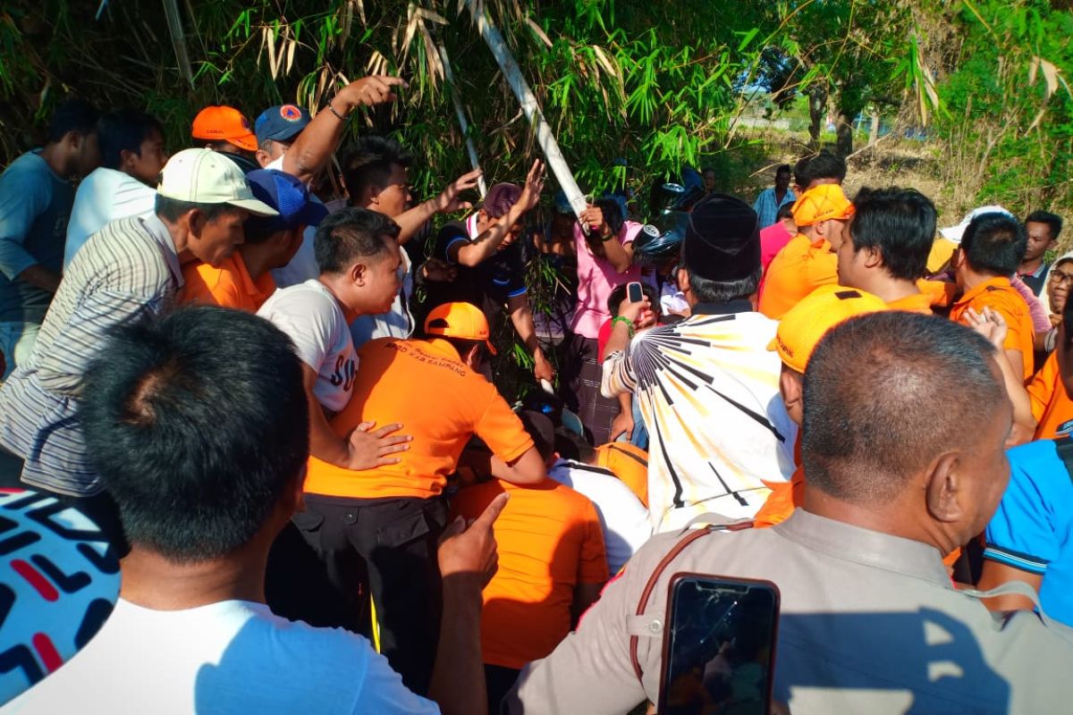 Penyelamatan balita tercebur sumur di Sampang berlangsung dramatis
