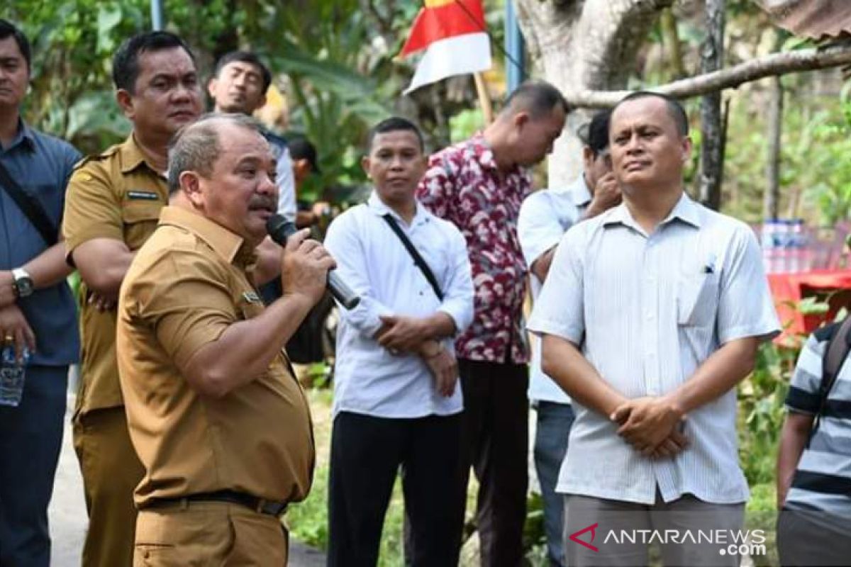 Pemkot Gunungsitoli apresiasi program lampu  pedesaan