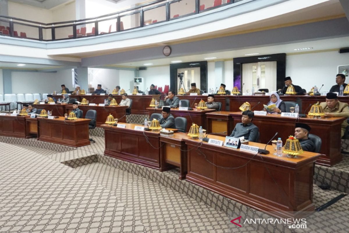 DPRD Lutim tetapkan alat kelengkapan dewan