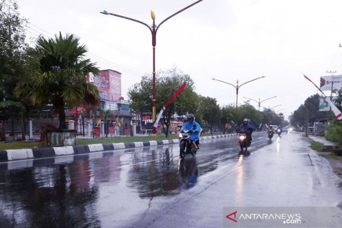 BMKG perkirakan hari ini wilayah Kalteng diguyur hujan ringan