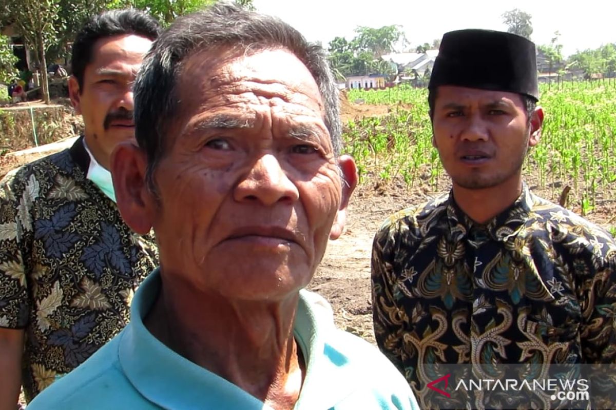 Sumbangan tanah Warga dan rumah Lombok Tengah  untuk jalan