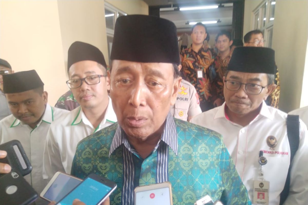 Warga Pandeglang kutuk penusukan Menkopolhukam Wiranto