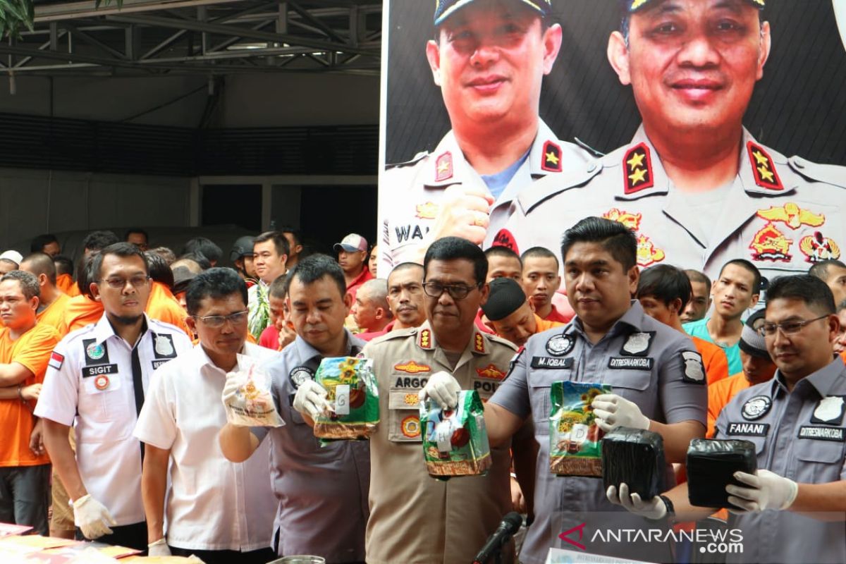 Operasi Nila Jaya 2019, Polisi tangkap enam WNA penyelundup narkoba