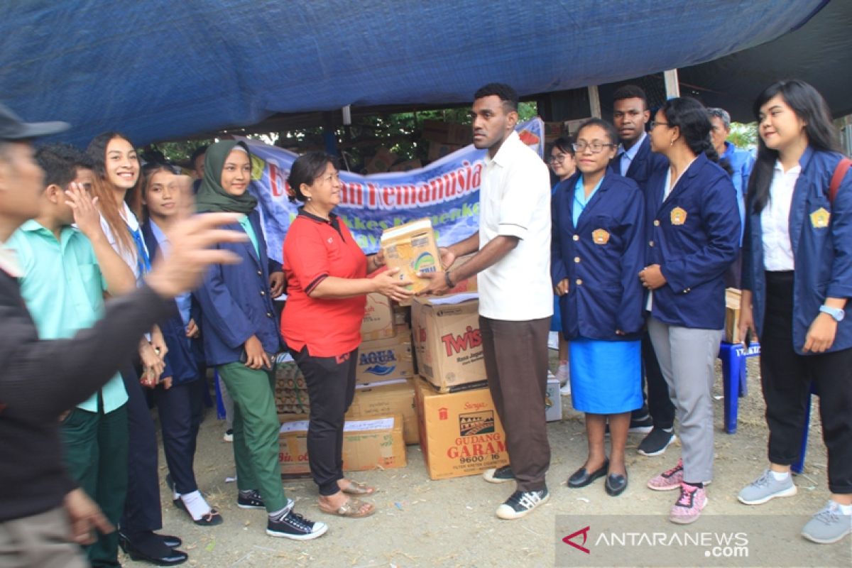 Papua Terkini - Mahasiswa Poltekes kumpulkan bantuan pengungsi Wamena