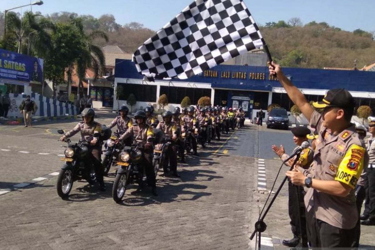 Polisi Gresik siap antar SIM masyarakat