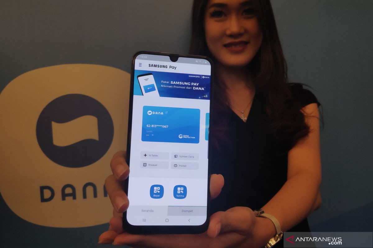 DANA respons permintaan untuk bayar ojek online