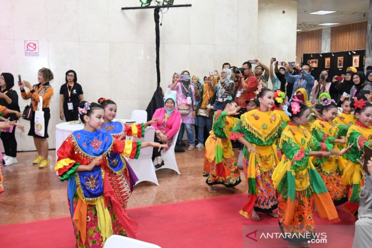 Budaya Betawi ramaikan acara penyambutan anggota parlemen di Senayan