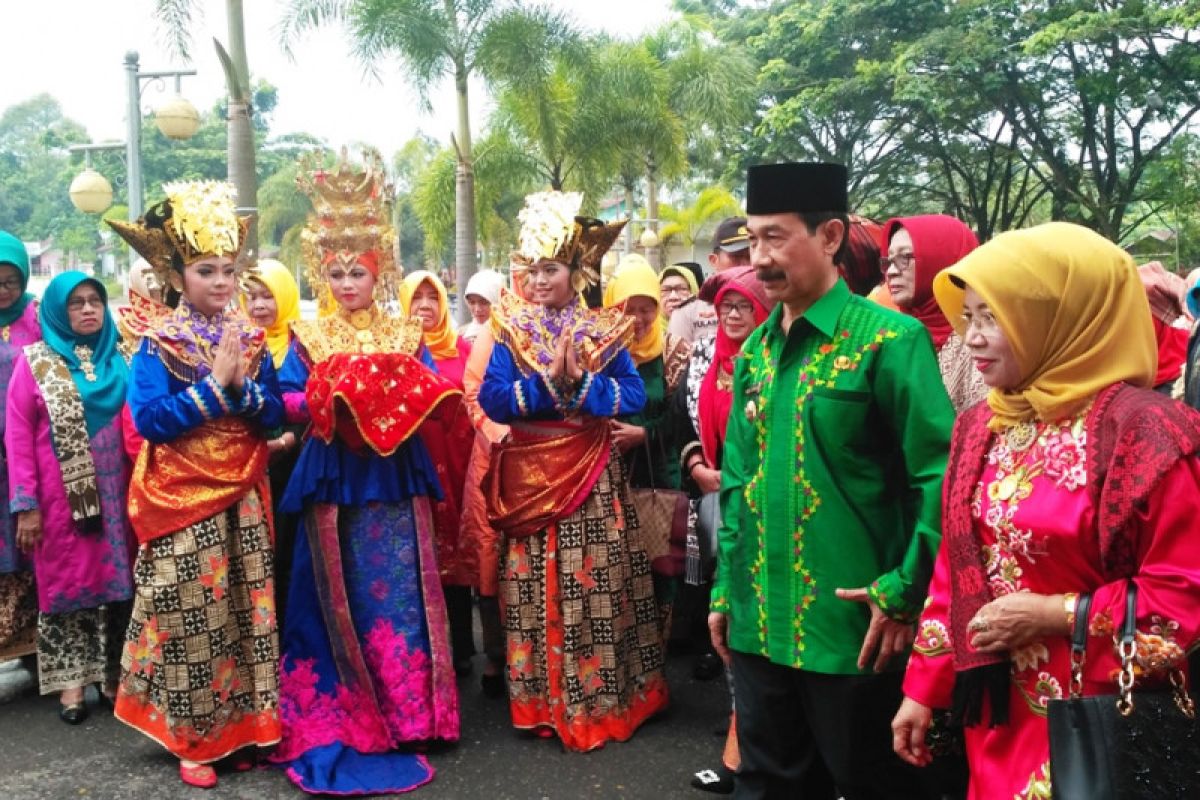 Bupati: peranan Bundo Kanduang sentral dalam membangun kecerdasan anak