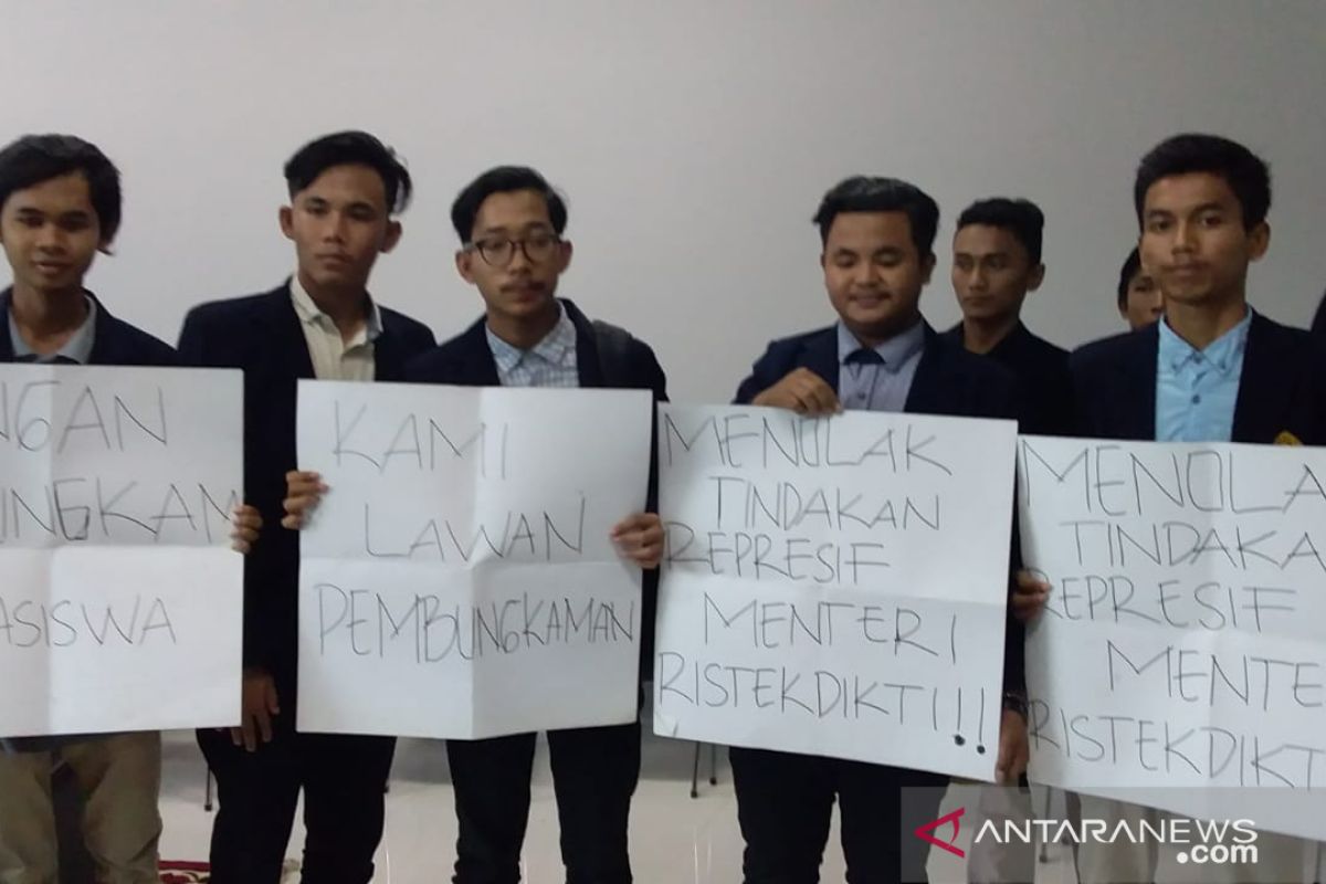 BEM Unej kecewa Menristekdikti tidak tanggapi tuntutan mahasiswa