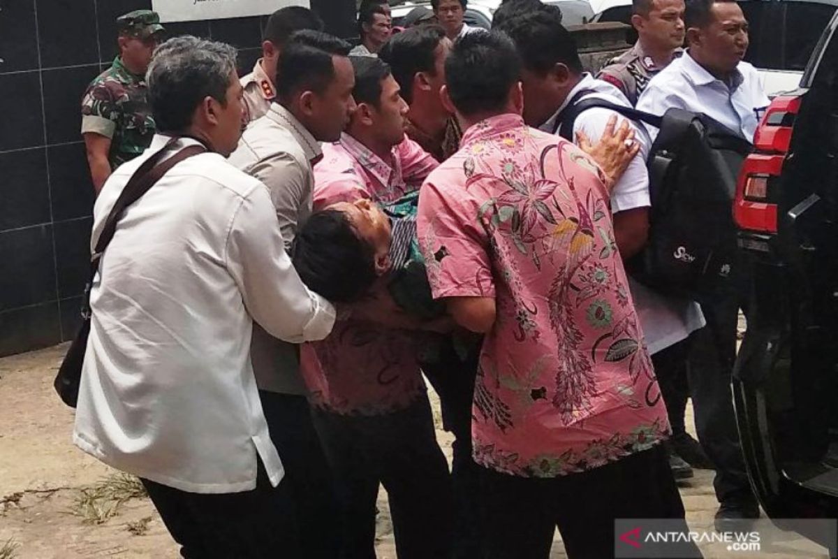 Pengamat intelijen sebut penusukan Wiranto sudah direncanakan