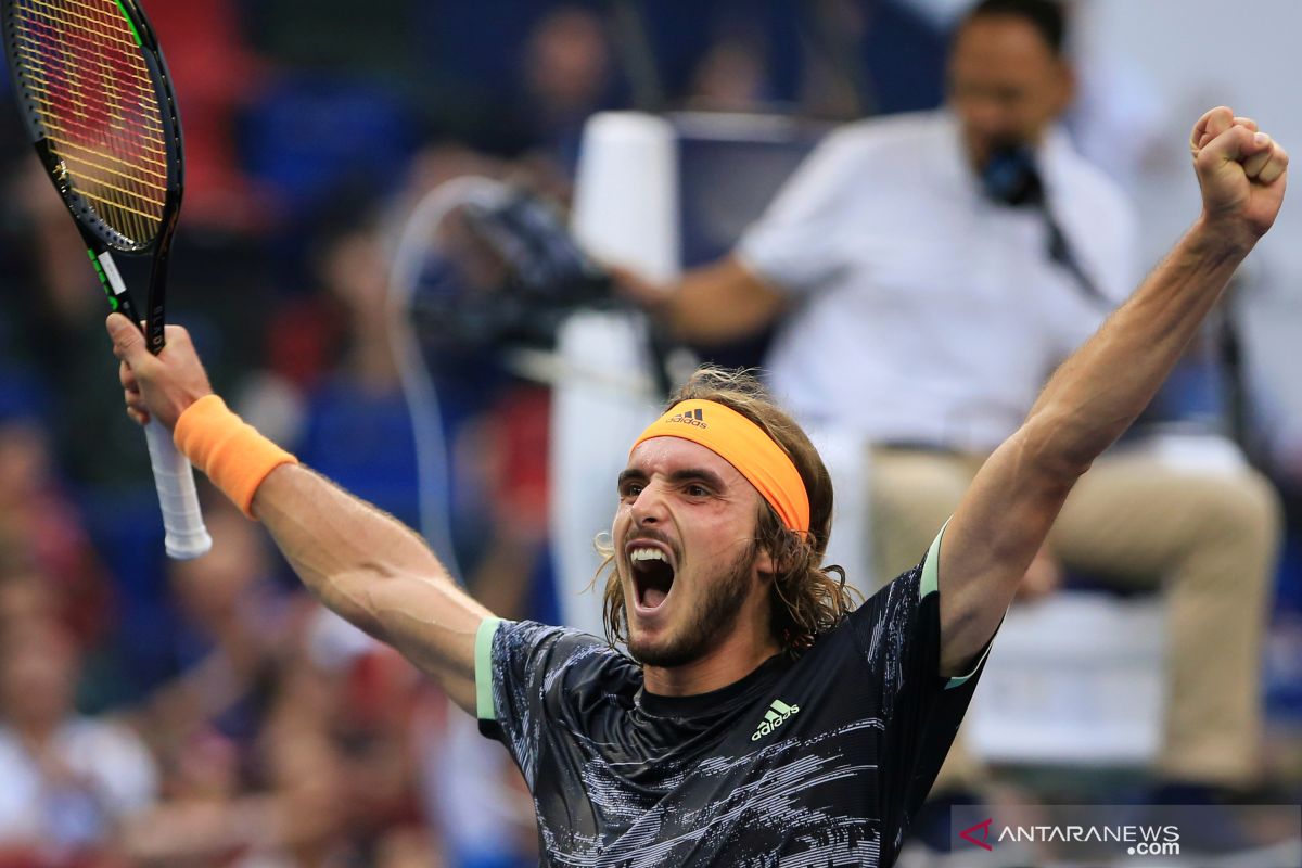 Peserta termuda Tsitsipas lolos ke semi final ATP Finals usai kalahkan Zverev