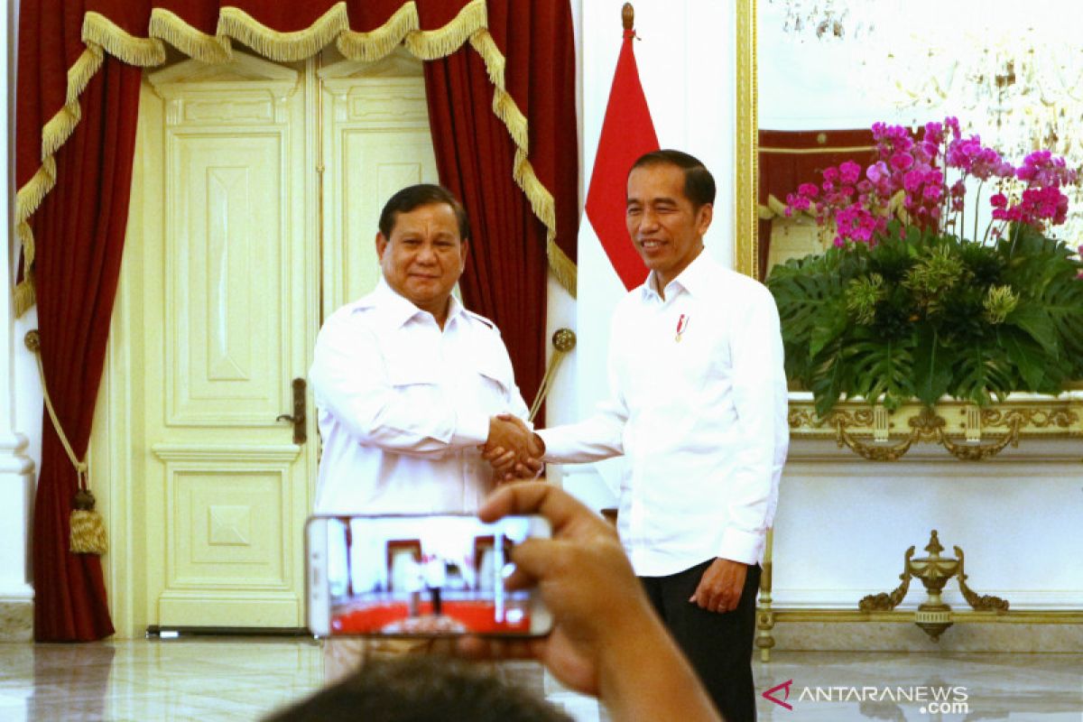 Jokowi: hubungan saya dengan Prabowo sangat mesra