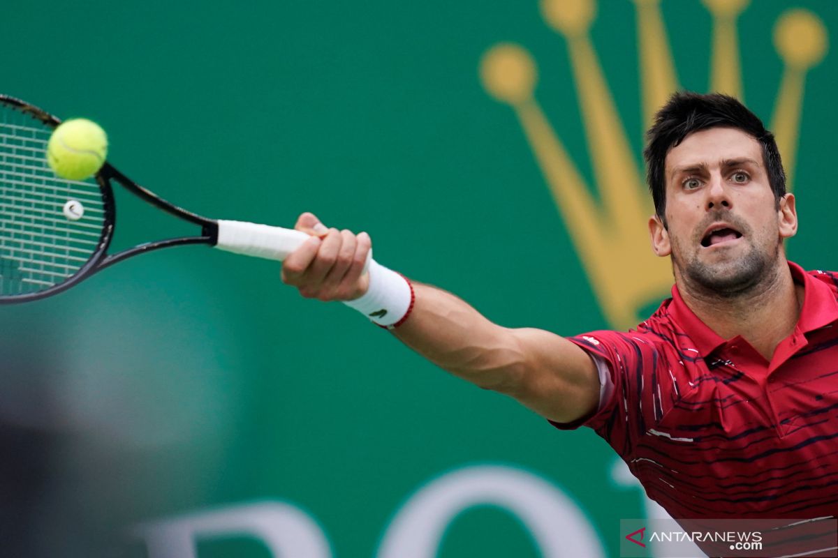 Hentikan Tsitsipas, Novak Djokovic jumpa Dimitrov di semifinal Paris Master