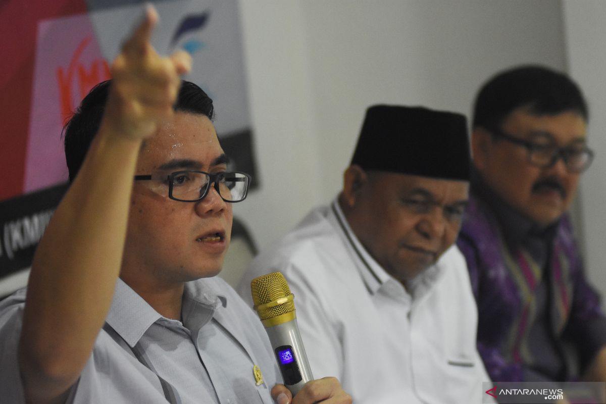 Arteria Dahlan persilakan pihak tidak puas UU KPK ajukan ke MK