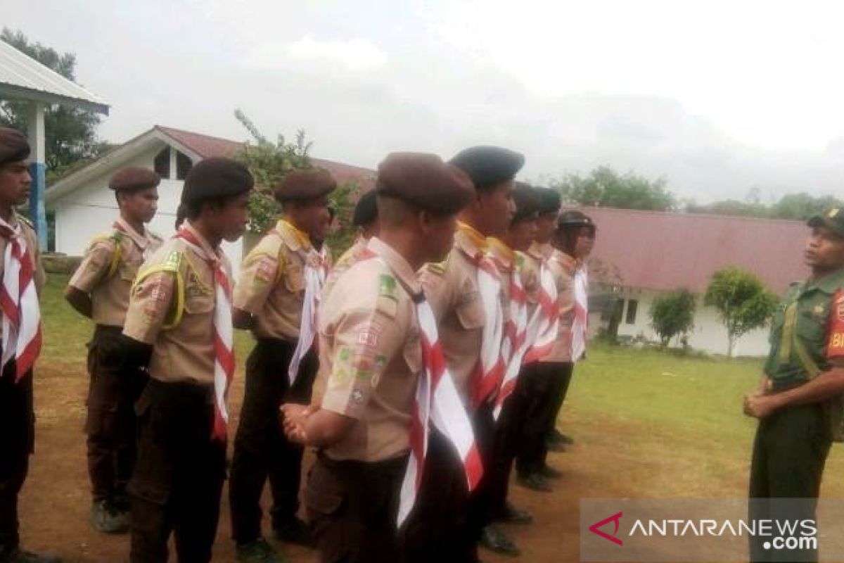 Koramil 18/Pargarutan ajak pelajar giat belajar