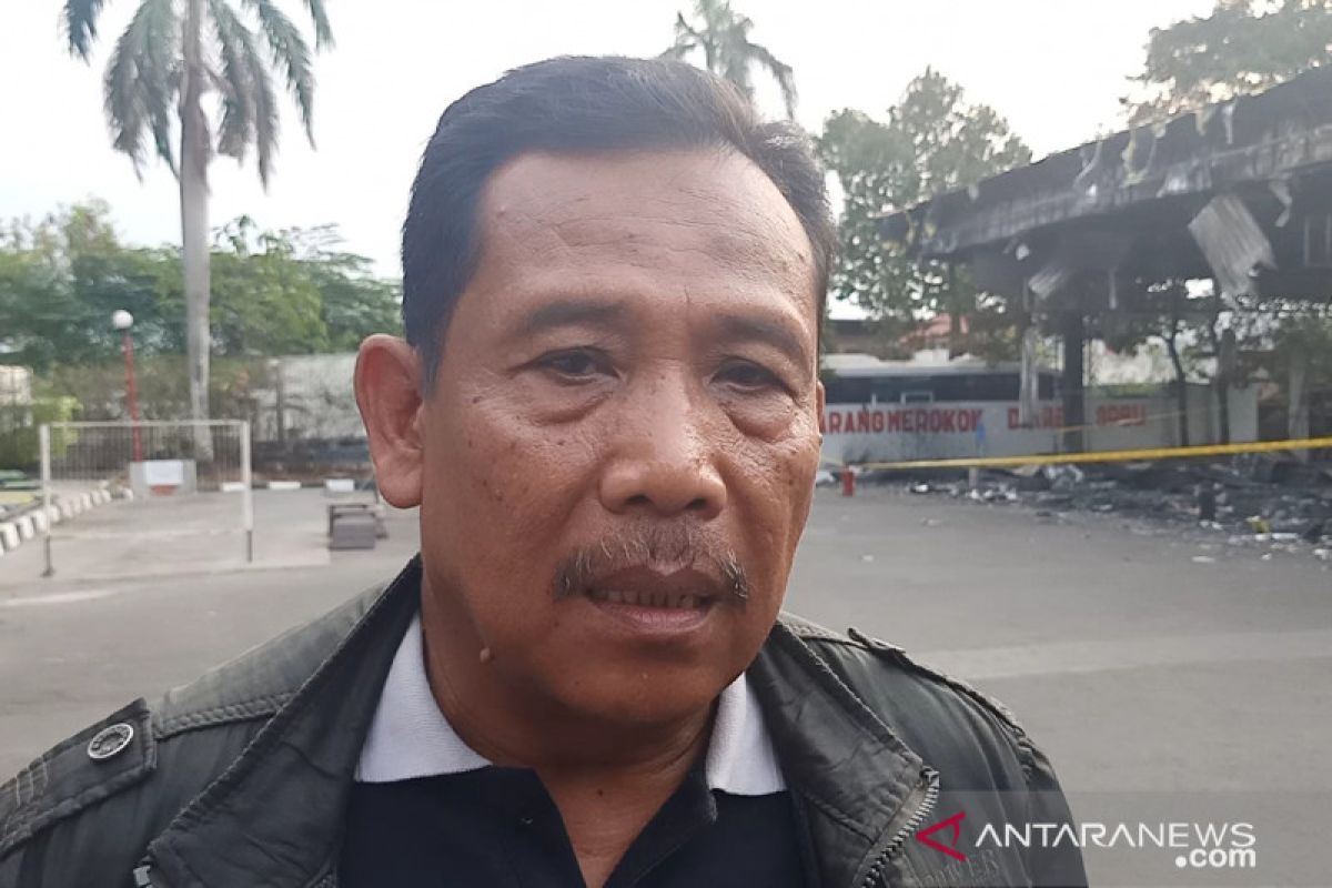 Polisi periksa tiga saksi kebakaran SPBU di Setu