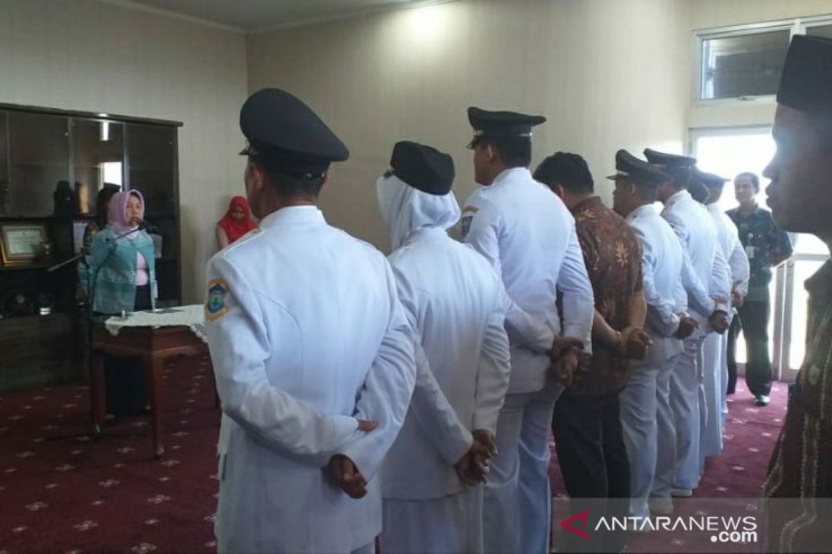 Sekda Pangkalpinang lantik 10 lurah dan 17 pejabat eselon III