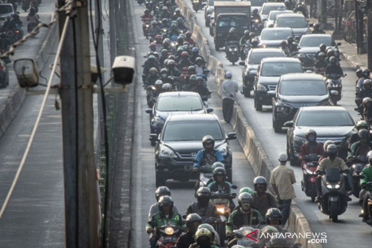 Polda Metro uji coba kamera tilang elektronik di jalur TransJakarta