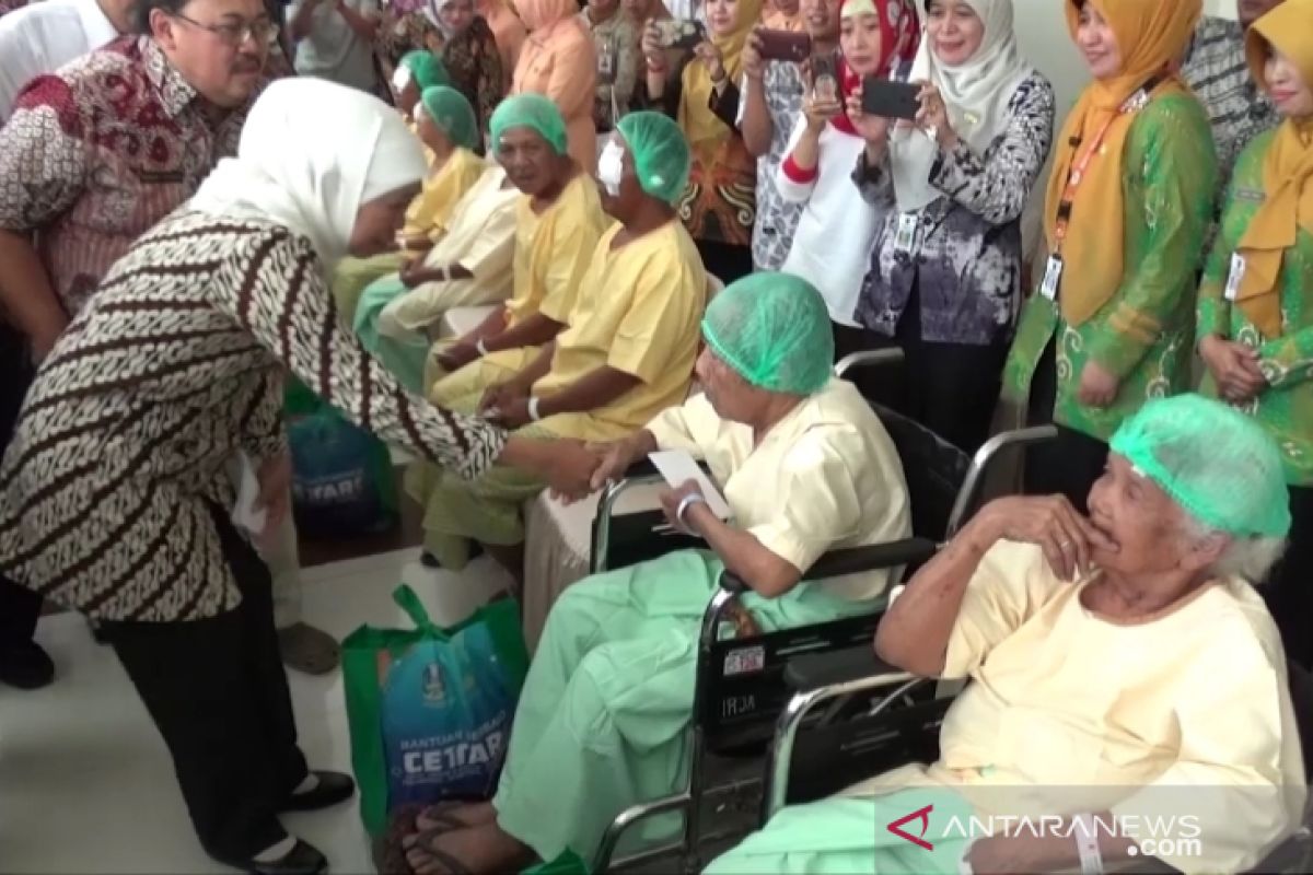 Katarak menjadi penyebab tertinggi kebutaan di Jatim