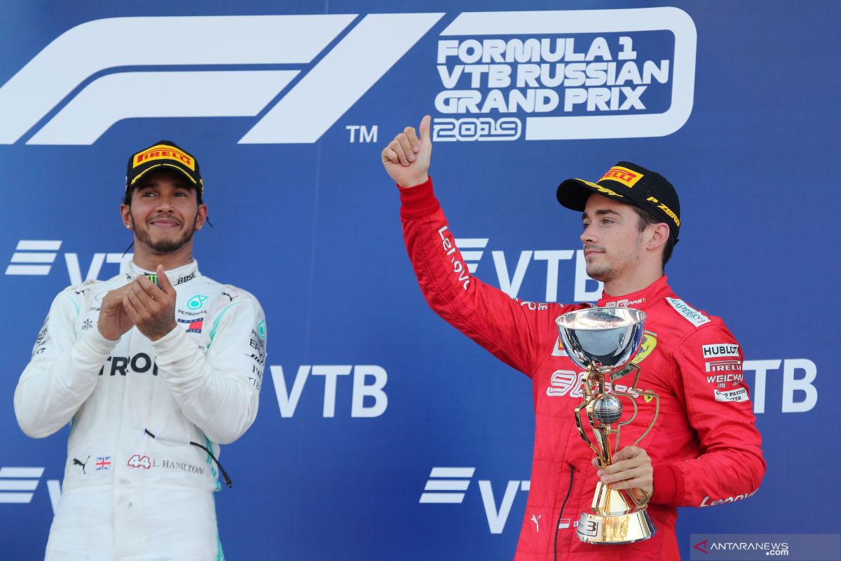 Hamilton nilai Leclerc pebalap nomor satu Ferrari